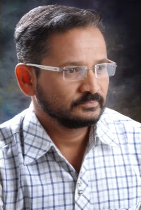 Sharad Laxmanrao Sawant Founder of Aadarsh Classes Nampur Maharashtra